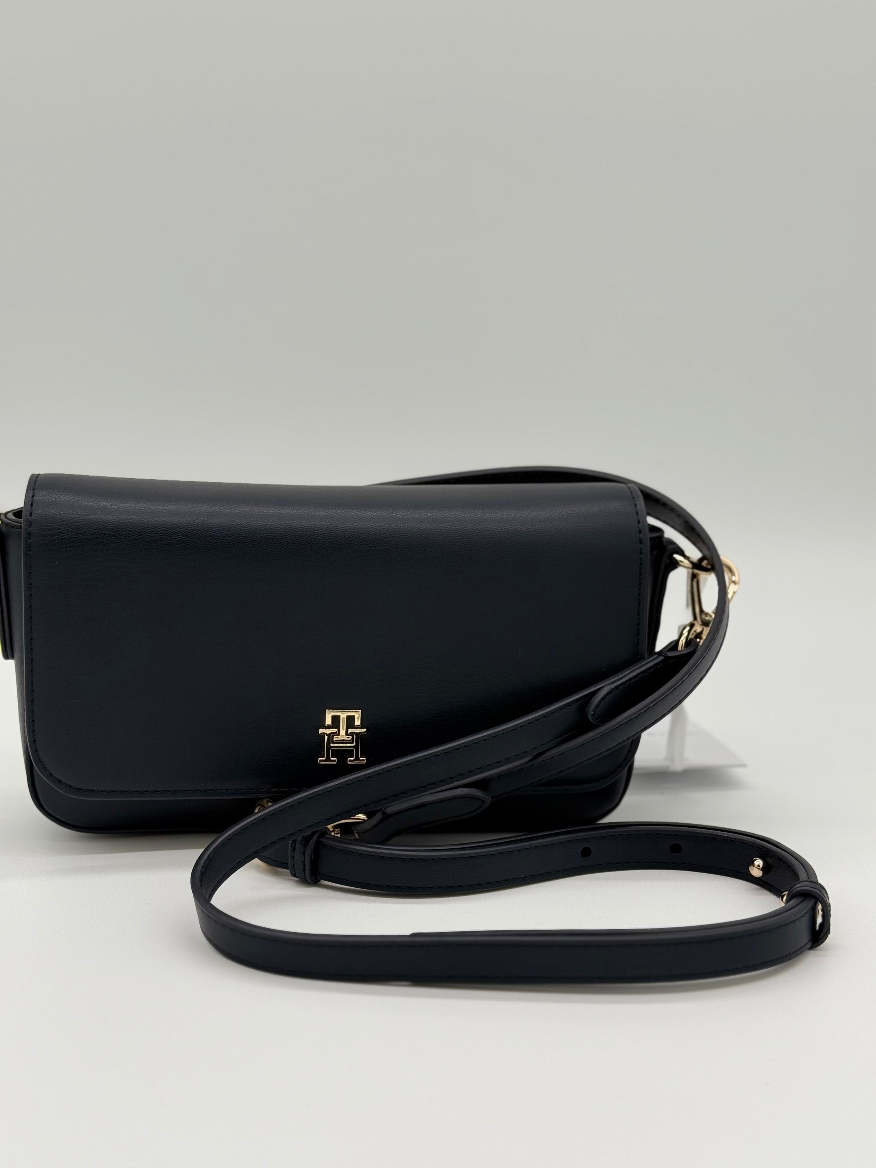 Tommy Hilfiger Crossbody-Tasche mit 2-in-1-Design Space Blue