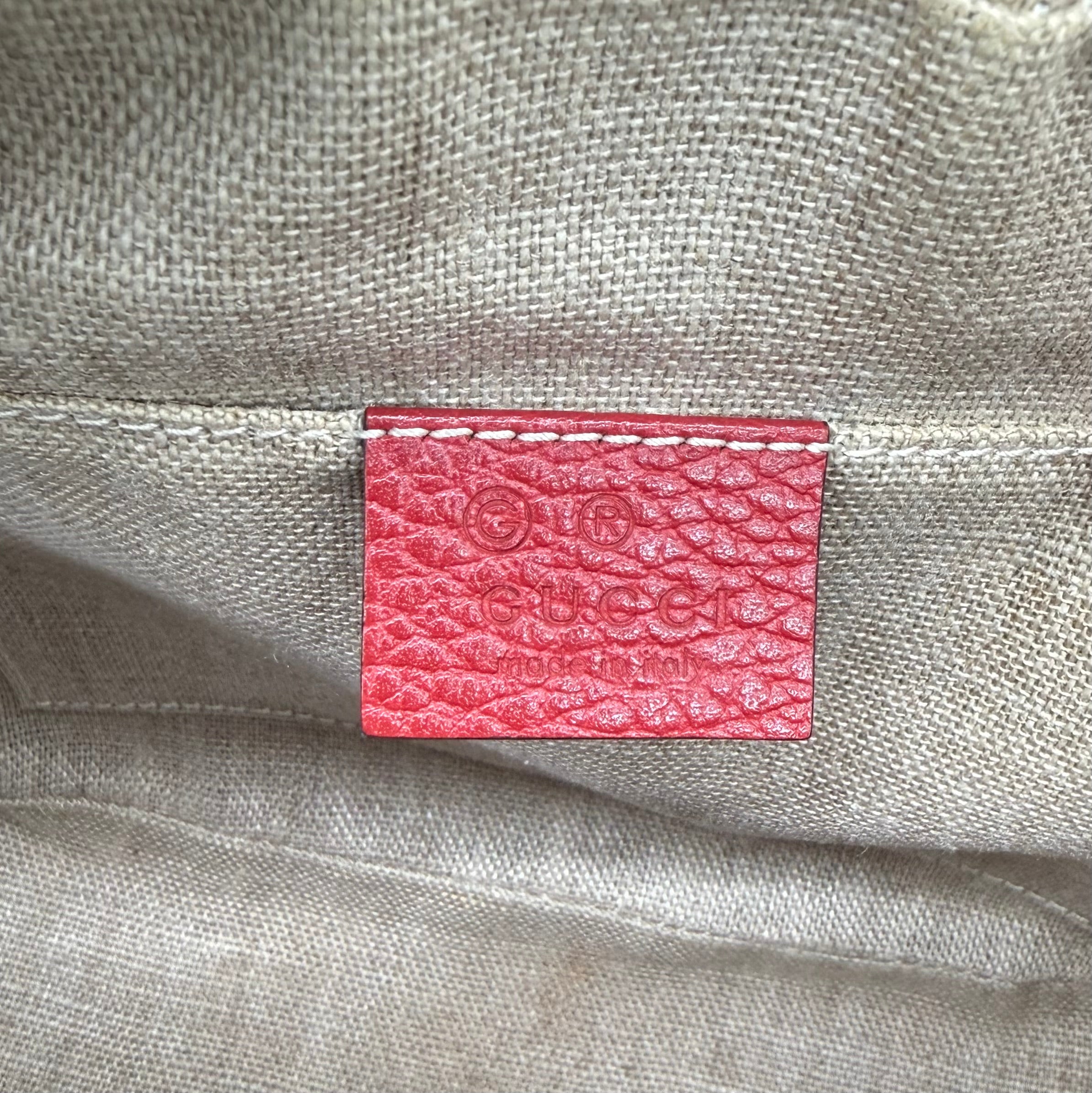 Gucci Tasche, Monogram Mini Bree Messenger Bag Red