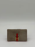 Fontana Milano 1915 Clutch Wallet on Chain Grau/Beige – frontal exklusiver Mailänder Luxus, Maison Deluxe Schweiz