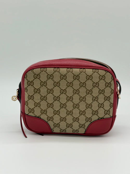 Gucci Bree Camera Bag Vorderansicht GG Canvas Rot