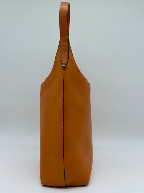 Hier wir die Kate Spade 454 Shoulder  Bag, Farbe Orange Jasper von der linken Seite gezeigt