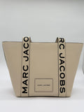 Marc Jacobs Marc-Et Tote Marshmallow – Vorderansicht, Full-Grain Leder, Maison Deluxe