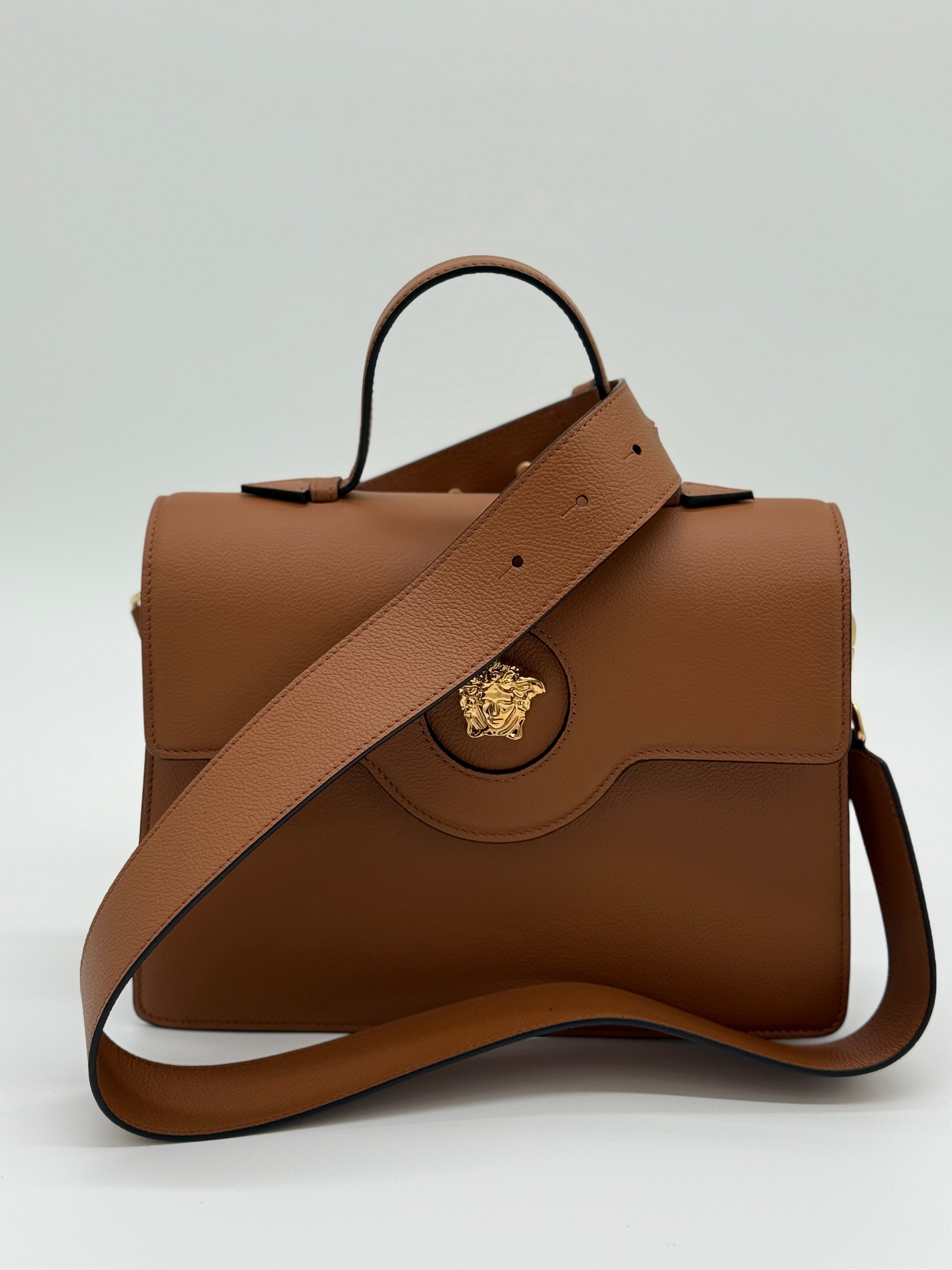 Versace La Medusa Handbag Karamell – Schulterriemen, Gesamtansicht