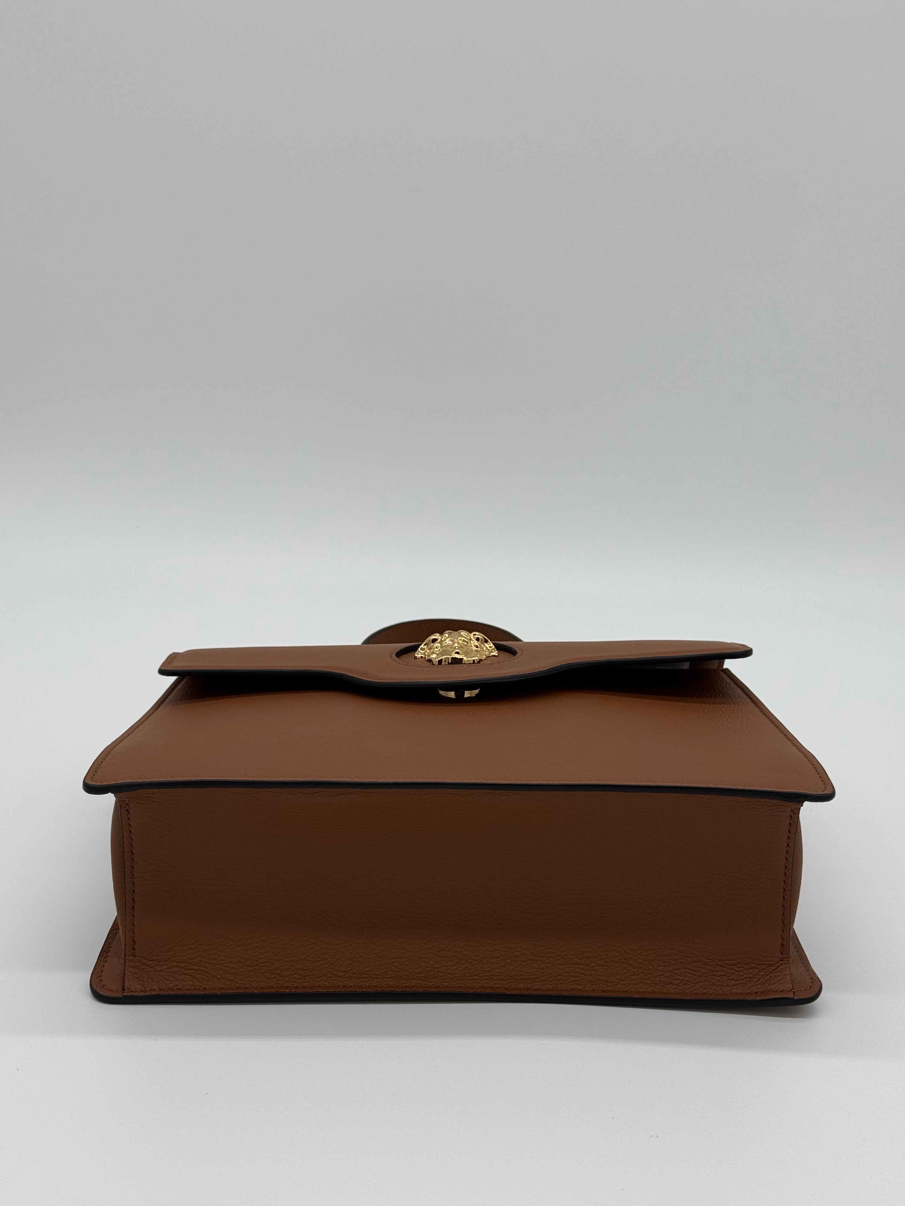 Versace La Medusa Handbag Karamell – Unterseite